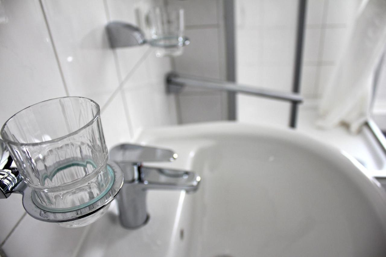 Cvjm Hotel Am Dom Lubeck Ngoại thất bức ảnh