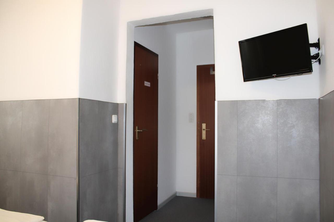Cvjm Hotel Am Dom Lubeck Ngoại thất bức ảnh