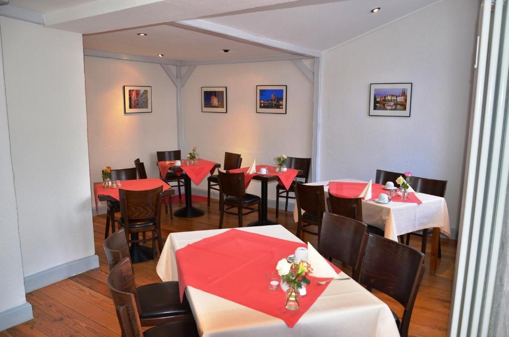 Cvjm Hotel Am Dom Lubeck Ngoại thất bức ảnh