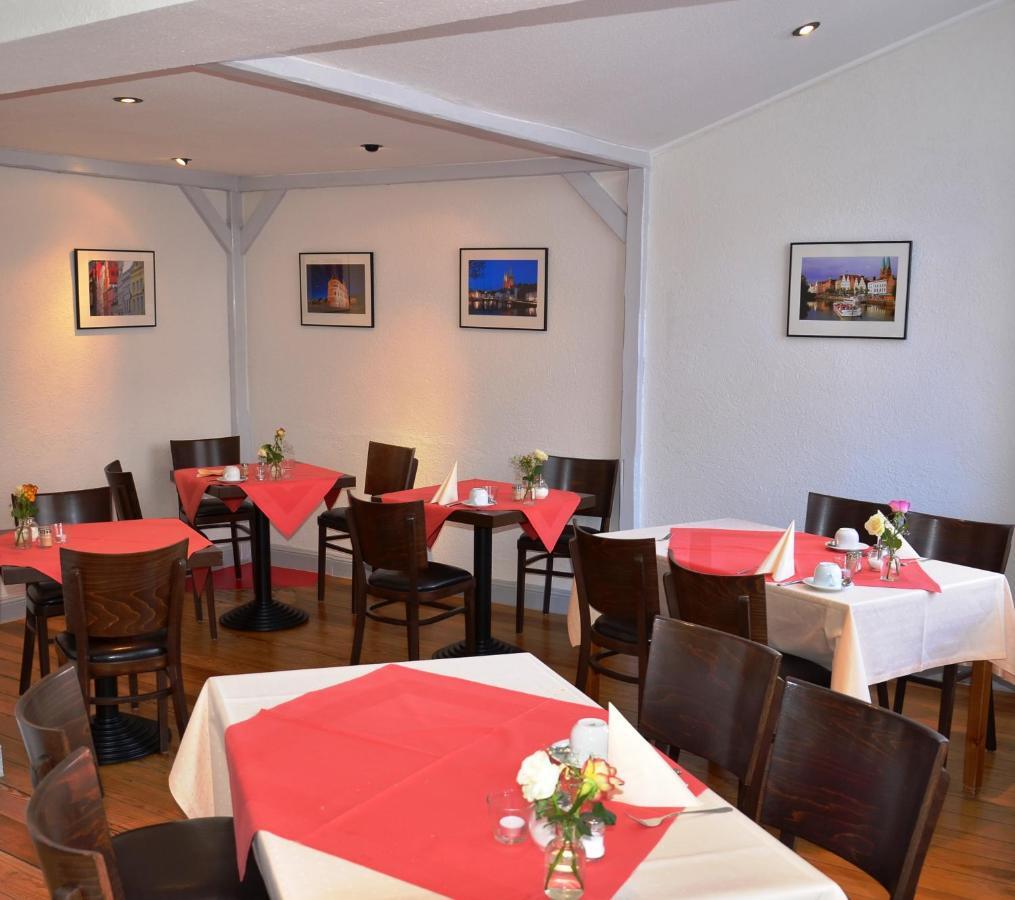 Cvjm Hotel Am Dom Lubeck Ngoại thất bức ảnh